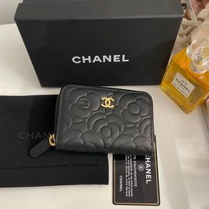 Chanel flower wallet for cards NO TAG! Comes with all shown.